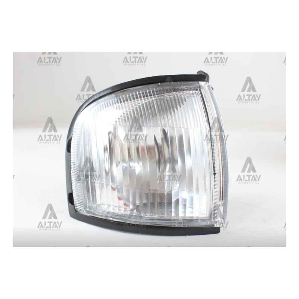 Mazda B2500 1999-2002 Sağ Sinyal Lambası Uh71-51-060C 