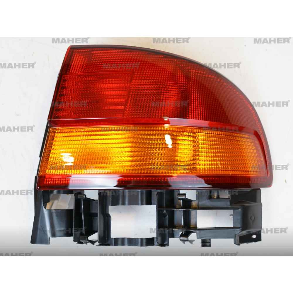 Carina 96-99 Dış Sağ Stop Lambası - MHR-29733 - 81550-05030 